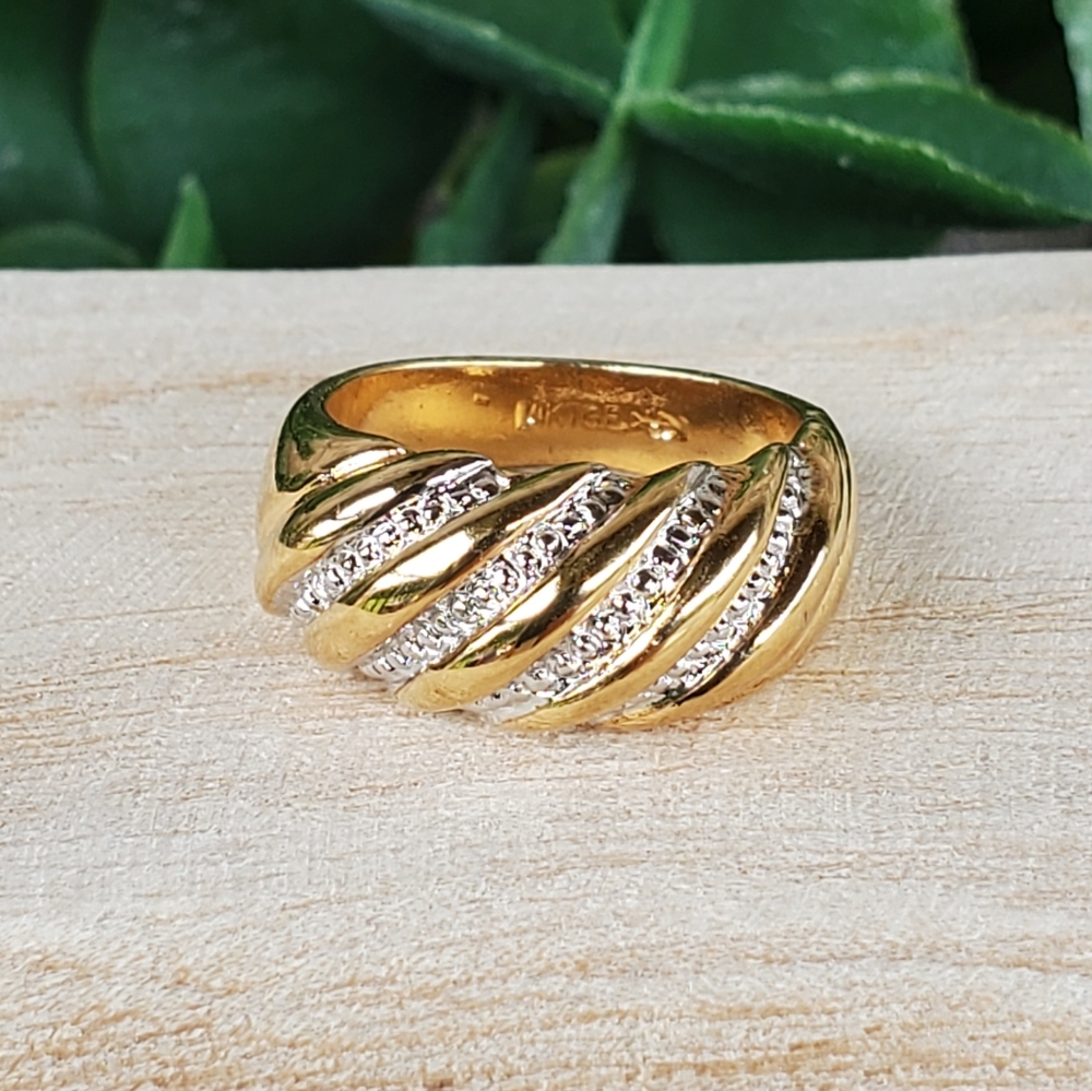Vintage Signed Uncas Two Tone 14KT GE Shrimp Band Ring - Size 5.5